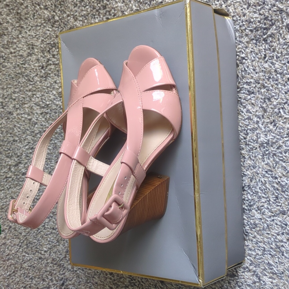 Louise et Cie Kalee Block Heel Sandal Pink Leather size women's 5.5